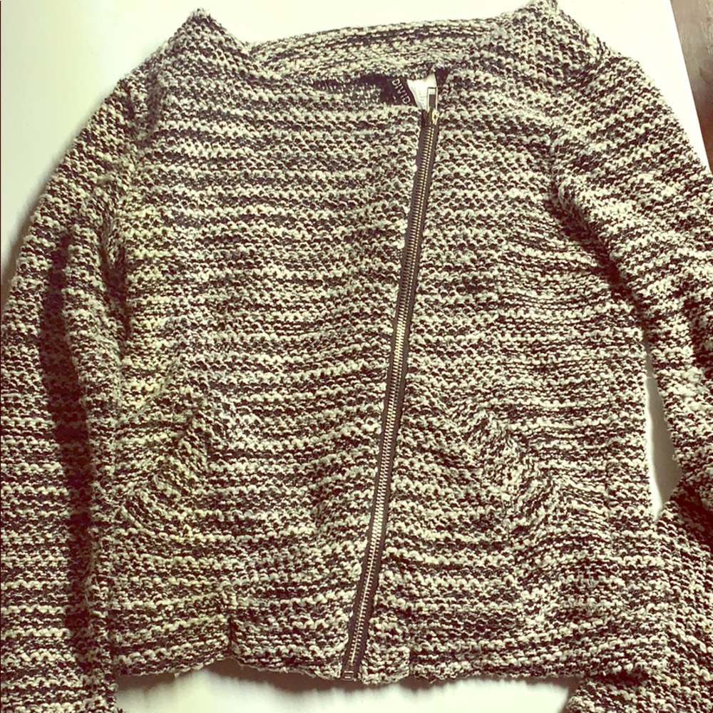 H&M zip up sweater